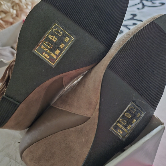 Shoe dazzle taupe ankle boots size 8.5 - Picture 7 of 8